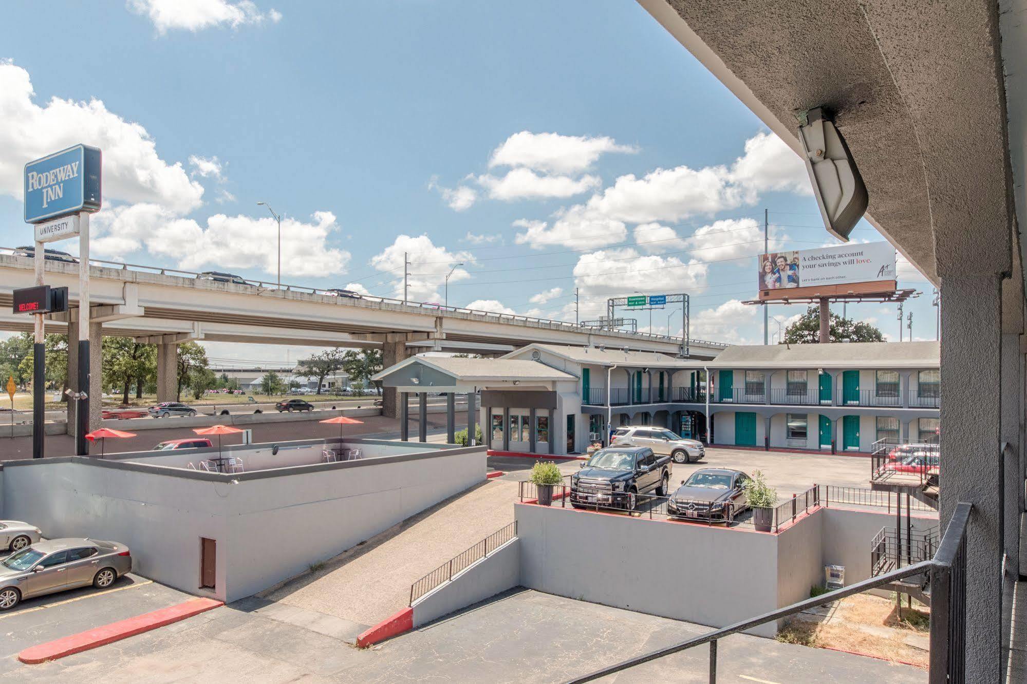 Rodeway Inn University Austin Eksteriør bilde