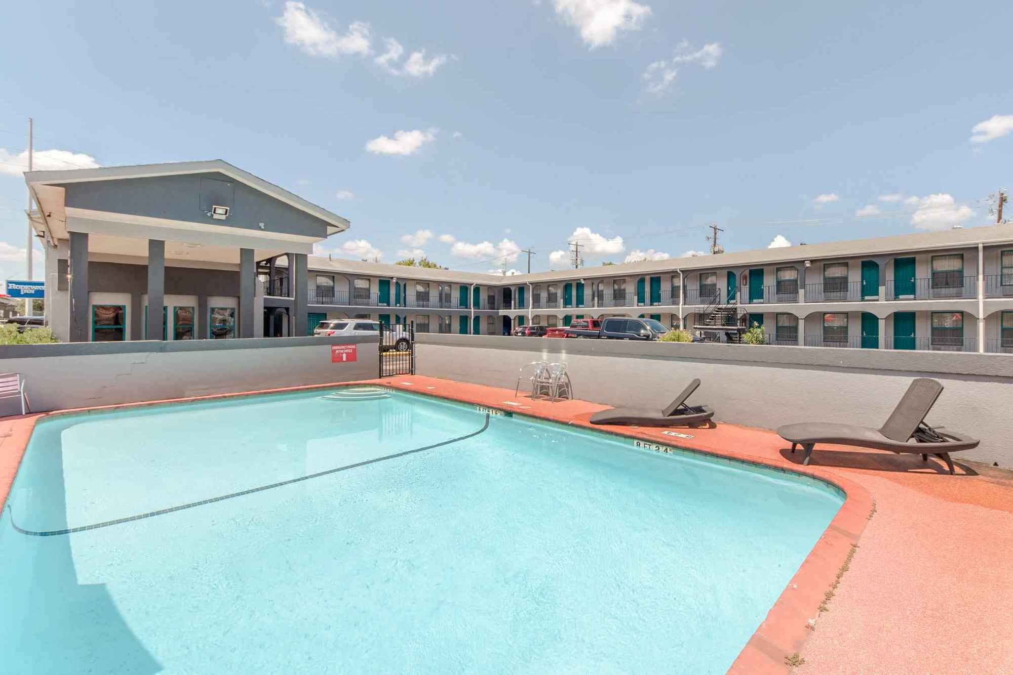 Rodeway Inn University Austin Eksteriør bilde